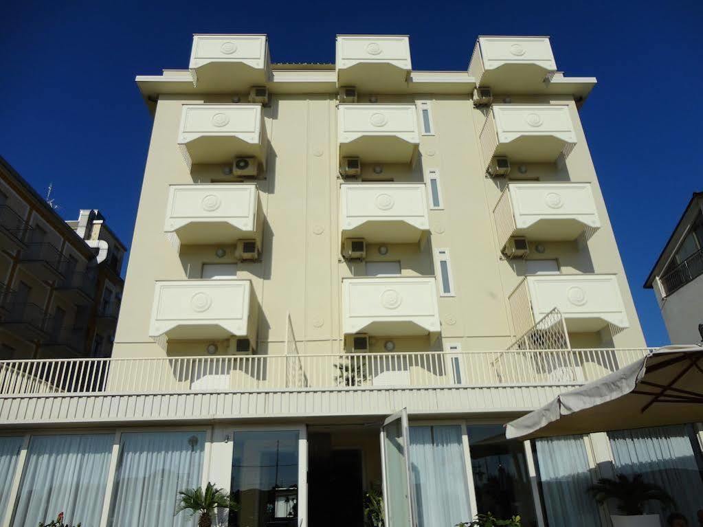 Orchidea Hotel 3*
